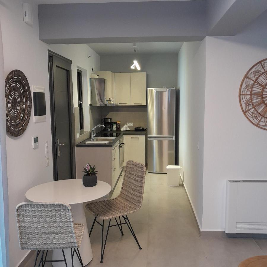 Апартаменты Brand New Flat Near De Bosset Bridge, Argostoli Экстерьер фото